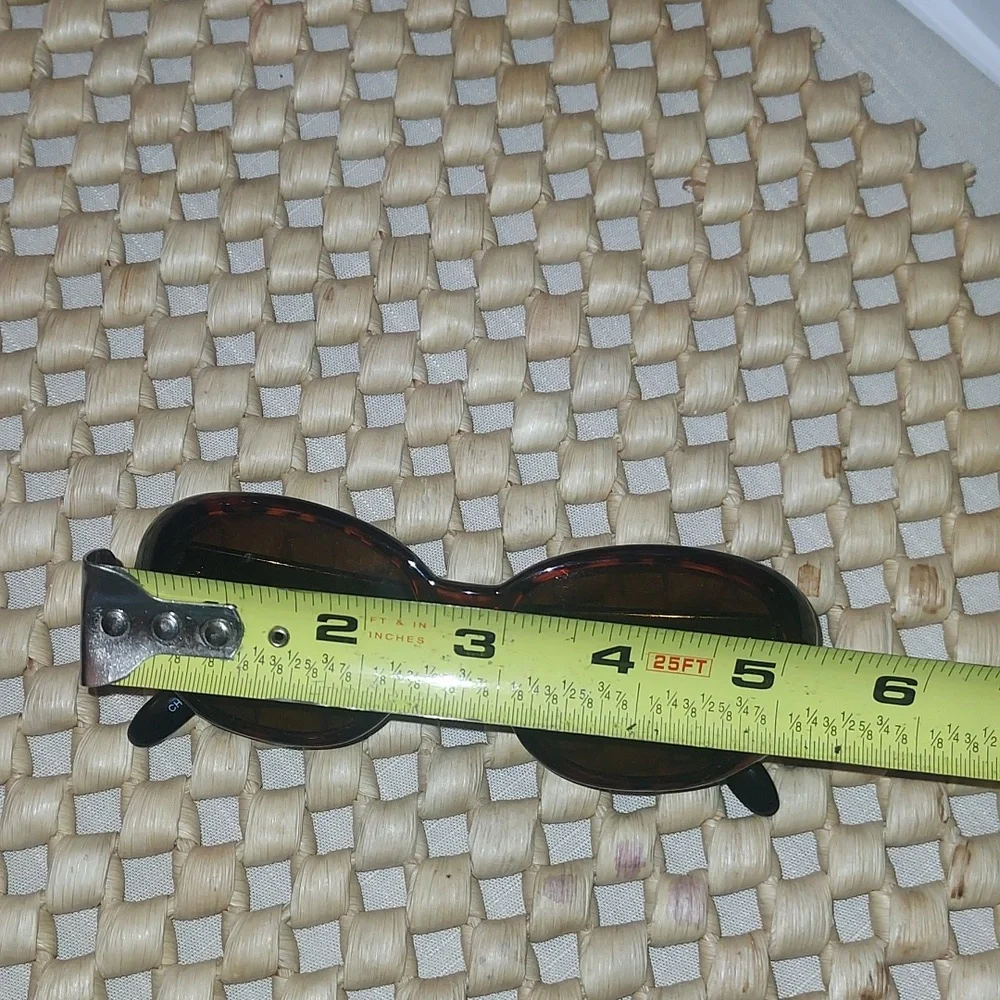 Foster Grant Maya Sunglasses - Picture 11 of 12